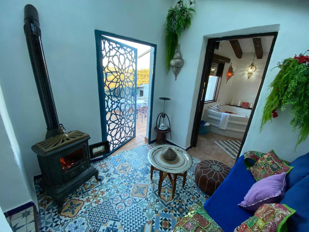 El Escondite De Martina, Aticos Romanticos Setenil De Las Bodegas Eksteriør billede