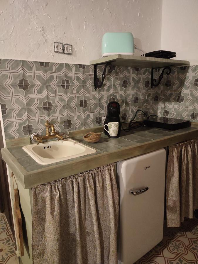 El Escondite De Martina, Aticos Romanticos Setenil De Las Bodegas Eksteriør billede